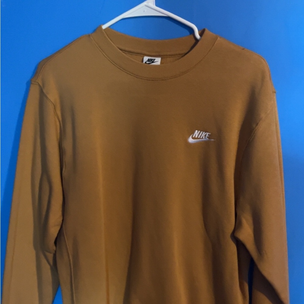 Nike Tan Crewneck Sweatshirt